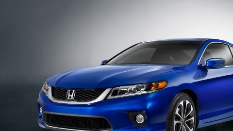 El nuevo Honda Accord es uno de los vehículos de mejor rendimiento de combustible en el mercado.