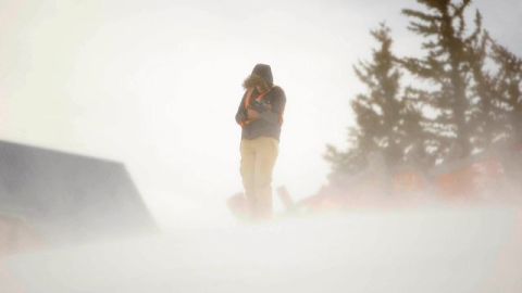 Una ola de frío polar azotará partes del país a partir de este domingo.