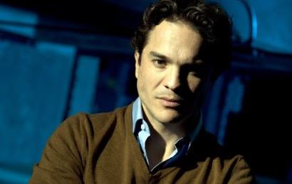 Aunque ha sido voceado para algunas novelas, Becker dijo estar enfocado en su ópera prima.