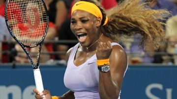 Serena  celebra su victorioa sobre Victoria Azarenka ayer en la final de Brisbane.