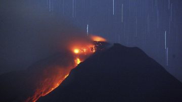 La lava llegó a más de 3 millas de distancia, más de lo previsto por los especialistas.