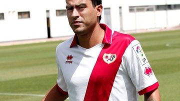 Nery Castillo anota doblete en la derrota de su equipo, el Rayo Vallecano.