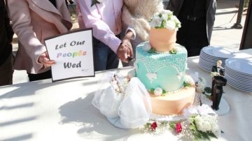 El dueño de la panadería se rehusó a hacer la tarta cuando supo que era para celebrar una boda gay.