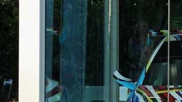 Exhibido en la Art Basel en Miami Beach.