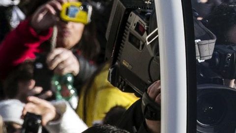 El Papa invitó a su amigo a acompañarlo en la vuelta por la plaza