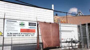 Planta Exide de reciclaje de baterías en Vernon. La empresa deberá cumplir con nuevos límites de contaminantes.