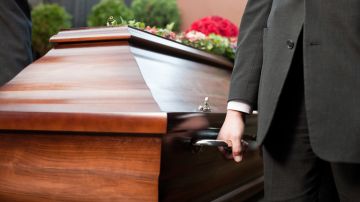 Los parientes de Margaret Porkka creen que un hospital o una funeraria confundió el cuerpo de la mujer con el de una canadiense.