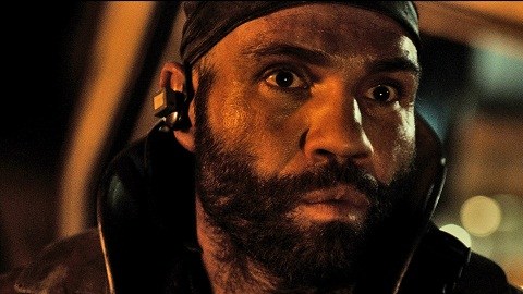 El actor cubano-colombiano tuvo que incrementar en 15 libras su masa muscular para la saga de ciencia ficción.