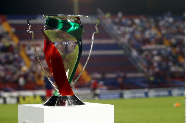 Este es el trofeo de la Copa MX que buscarán llevar a sus vitrinas los equipos de Primera División y de la Liga de  Ascenso.