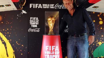 Gabriel Calderón, sub campeón en el Mundial de Italia 1990 con la selección argentina, en calidad de embajador de fútbol FIFA en Argentina participa en la presentación de la Copa Mundial FIFA en Buenos Aires (Argentina). EFE/Archivo
