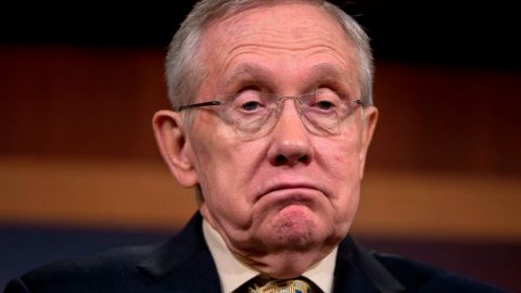Harry Reid no está dispuesto a negociar con los republicanos una reforma que no legalice a los 11 millones de indocumentados.