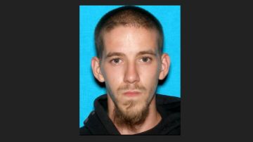 El sospechoso, identificado como Shawn Walter Bair, de 22, era vecino de la zona.