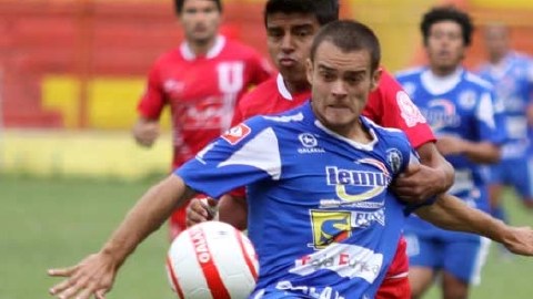 Gonzalo Mazzia logró un doblete en el triunfo de del FAS.