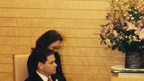 Rubio junto al primer ministro japonés, Shinzo Abe