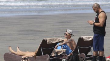 Ajeno a toda controversia, Justin Bieber disfruta estos días del mar en Panamá.