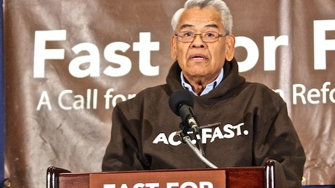 Eliseo Medina hoy anunció una nueva fase de un ayuno nacional para la reforma migratoria.