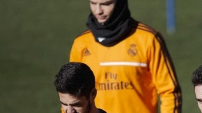Isco, Carvajal, Jesé (adelante) y Cristiano Ronaldo y Sergio Ramos (detrás) se enfila al entrenamiento en Valdebebas.