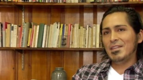 Andrés Zambrano se mantiene positivo y no trae a la memoria recuerdos tristes de crisis ya pasadas.