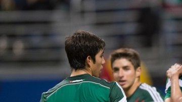 Alan Pulido hizo tres goles en el triunfo 4-0 de México sobre Corea del Sur