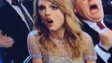 Taylor Swift en el momento que creyó haber ganado el Grammy al Mejor álbum del año.