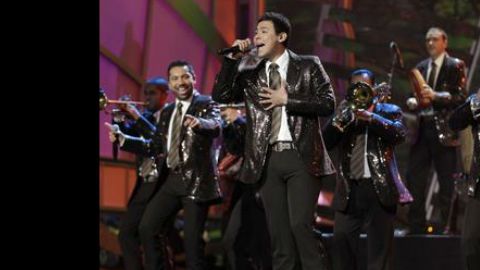 La Banda El Recodo es una de las agrupaciones que participa en esta producción.