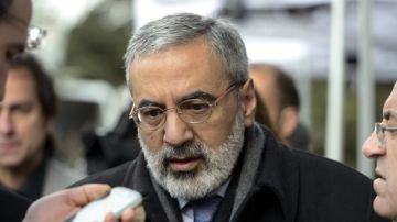 El ministro sirio de Información, Omran al Zubi, ofrece una rueda de prensa en la sede de las Naciones Unidas, el 29 de enero.