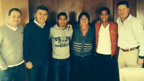 Miguel Herrera y su comitiva se reunió con Giovani dos Santos y Javier Aquino