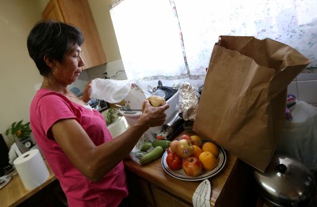 Más de 40 millones de personas reciben cupones de alimentos en EEUU