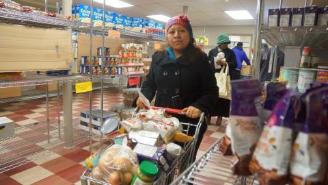 Arsenia Ortega es una de los 1.9 millones de beneficiarios de SNAP en Nueva York que ha sufrido recortes en sus beneficios.