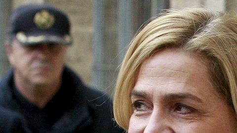 La infanta, imputada por delitos de fraude fiscal y lavado de capitales, declaró ante el juez.