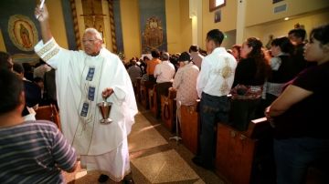 La mayoría de feligreses mexicanos no están de acuerdo en que los sacerdotes se casen, ni con las bodas entre homosexuales.