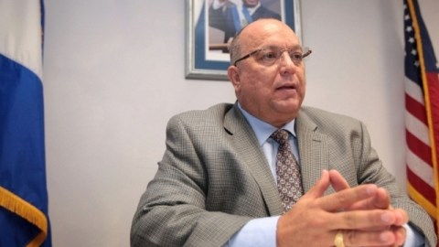 Gerardo  Agüero fue destituido ayer de su cargo como cónsul general de Honduras en Los Ángeles.