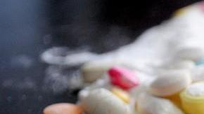 Las autoridades alertan sobre el abuso excesivo de antibióticos.