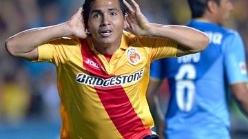 Monarcas derrota al América al inicio de la fecha siete.