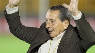 Fotografía del 28 de septiembre de 2011 del exfutbolista uruguayo Alcides Edgardo Ghiggia durante un evento en Montevideo (Uruguay).