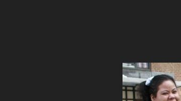 Ignacio Vargas y su esposa, María, junto al hijo de ambos, Jordan, en su vecindario en el Upper Eastside.