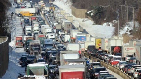 En el accidente en cadena ocurrido este viernes en Pensilvania hubo 17 heridos.