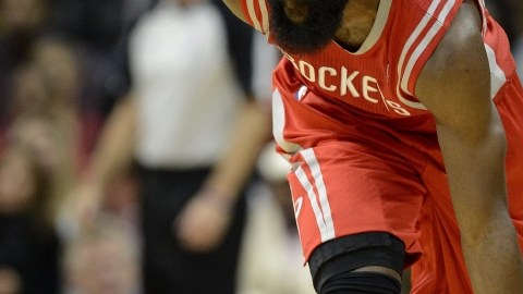 James Harden, de los Rockets de Houston, se encuentra feliz de tener la oportunidad de reemplazar a Kobe Bryant, que se encuentra lesionado.
