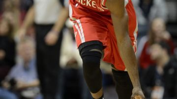 James Harden, de los Rockets de Houston, se encuentra feliz de tener la oportunidad de reemplazar a Kobe Bryant, que se encuentra lesionado.