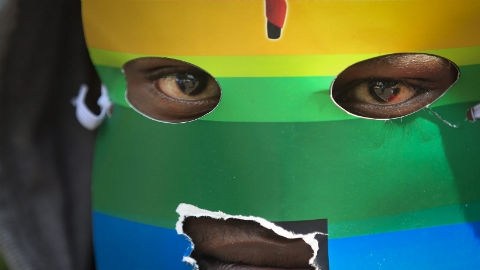 El informe sostiene que "la homosexualidad no es una enfermedad, sino simplemente un comportamiento anormal que es aprendido a través de las experiencias de la vida".