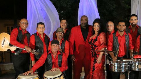 El Conjunto Sabrosura se encuentra promocionando su primer disco “Moña Pa' Mi Bongó”, con el que ya han conquistado al público de Puerto Rico.