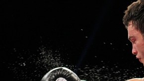 Julio César Chávez Jr. (d) venció a Bryan Vera en su primer enfrentamiento.