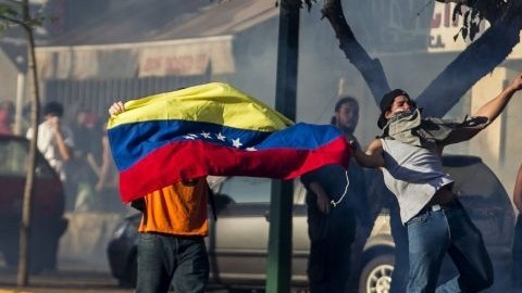 El Gobierno de EEUU condenó los hechos que han causado varios muertos y decenas de heridos.