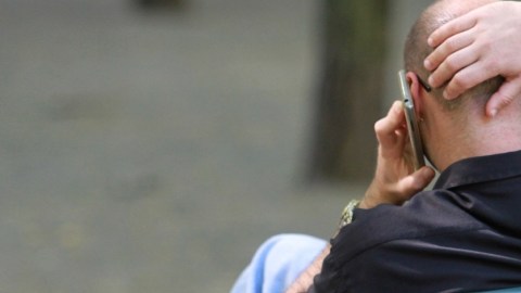 'La gente debe saber que USCIS nunca llama, ni pide información personal y menos exige dinero por teléfono', advirtió una congresista de Nueva York.