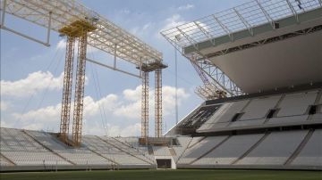 Vista general de las obras del estadio Arena Corinthians en Sao Paulo (Brasil).