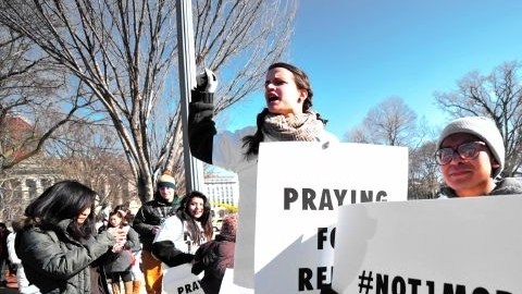 La huelga de hambre comenzó el mismo día que otro grupo de activistas realizó una protesta en Washington para también pedir la aprobación de la eforma migratoria.
