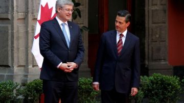 El presidente de México, Enrique Peña Nieto, se reunió el martes con el primer ministro de Canadá Stephen Harper.