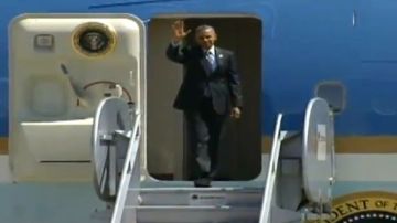 El presidente Obama a su arribo a México para la la VII Cumbre de Líderes de Norteamérica.