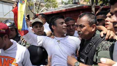 López pasará los próximos 45 días en la cárcel de Ramo Verde.