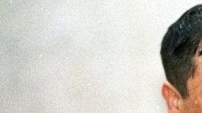 Joaquín Guzmán Loera se encontraba prófugo de la ley desde 2001, después de fugarse de una prisión de alta seguridad en Jalisco.